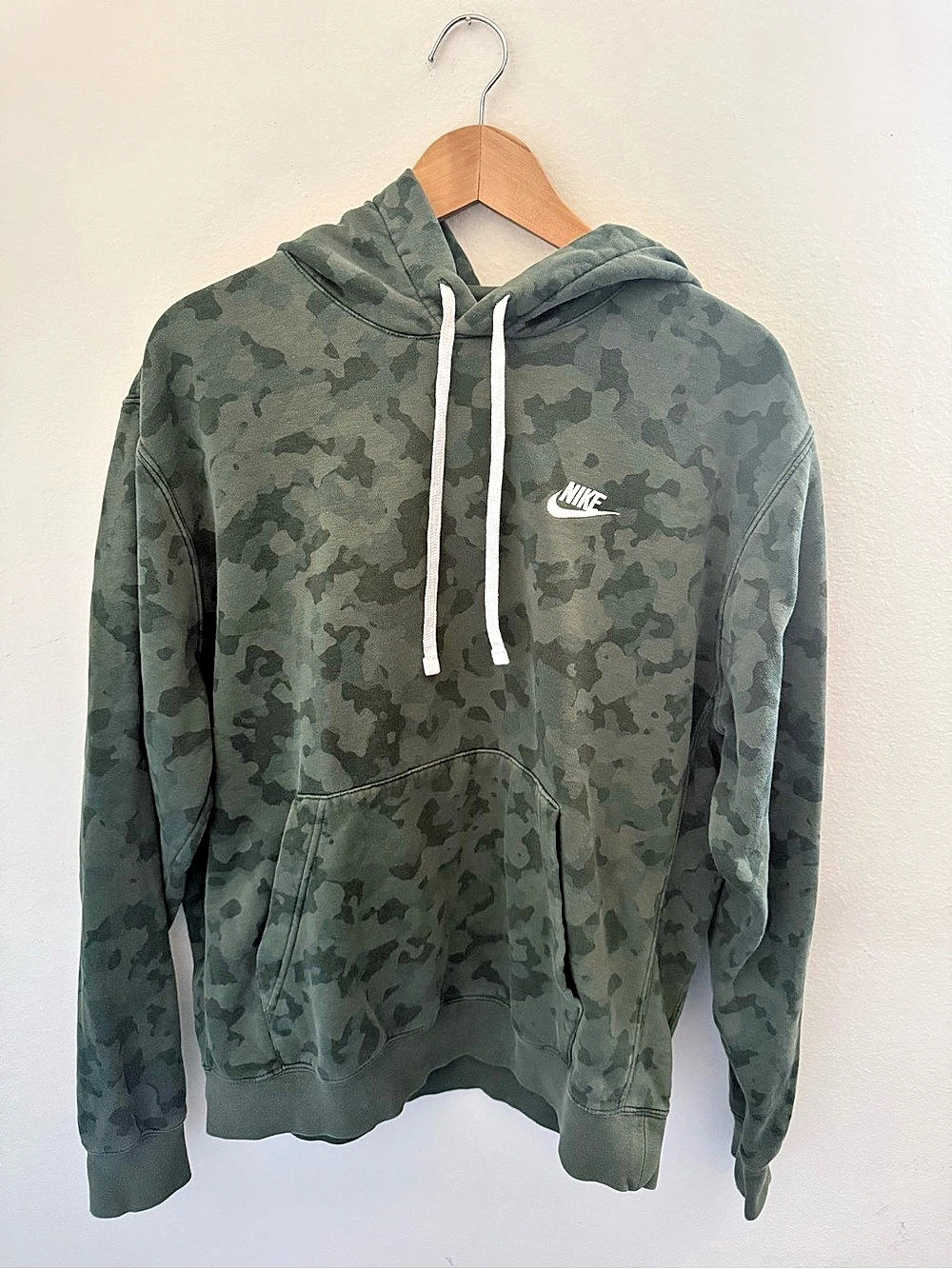 Nike Sportswear Sport Essentials+ Camo Pullover Hoodie